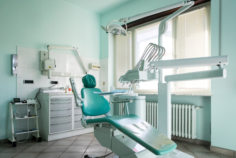 Dentista, odontoiatra, centro dentale vicino Chivasso, Studio Dentistico a San Sebastiano da Po (Torino)